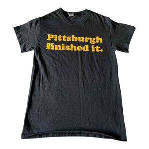 Pittsburgh Finished‎ It Shirt Mens Small Graphic Tee Retro City Slogan